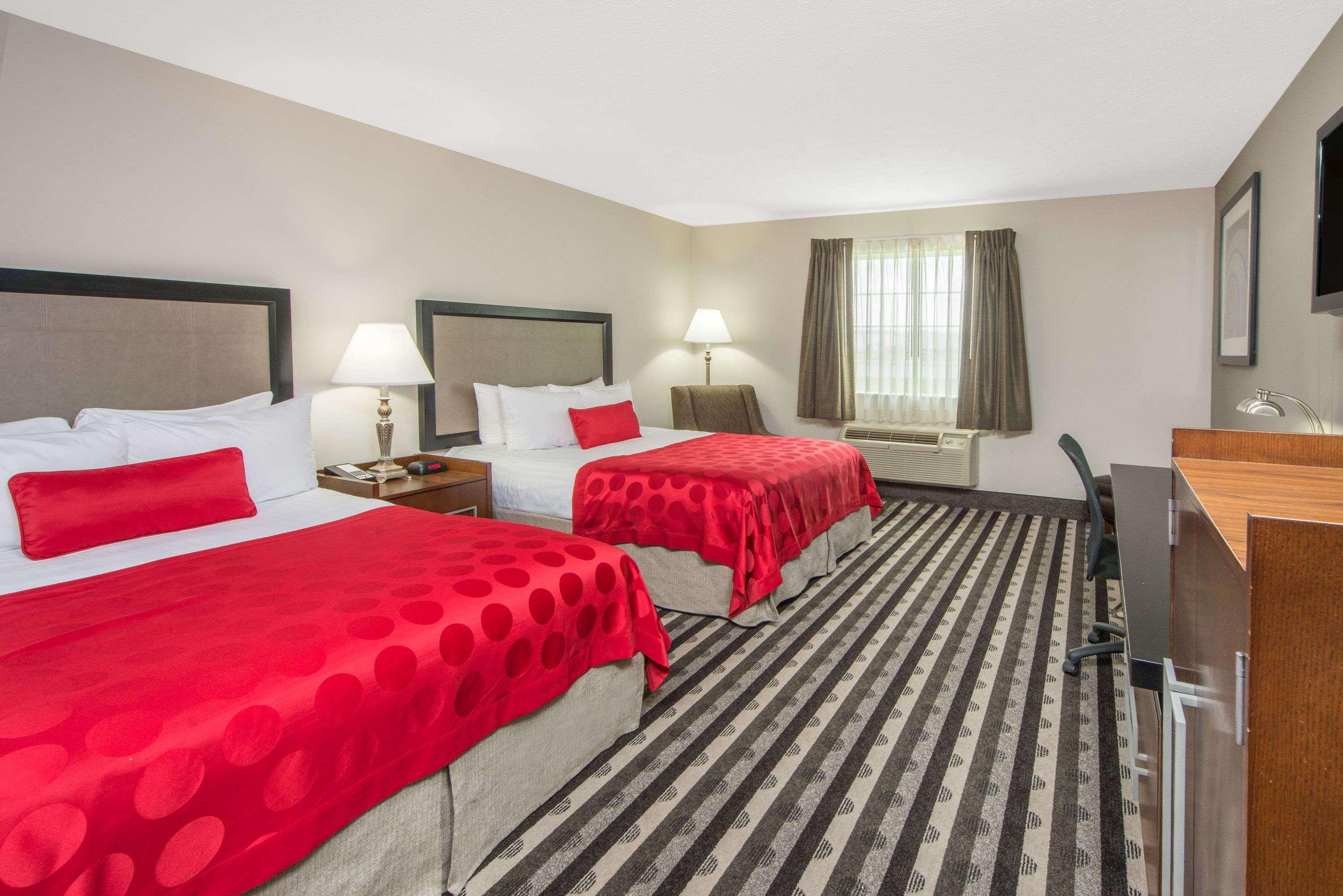 Ramada By Wyndham Springfield North Ξενοδοχείο Εξωτερικό φωτογραφία