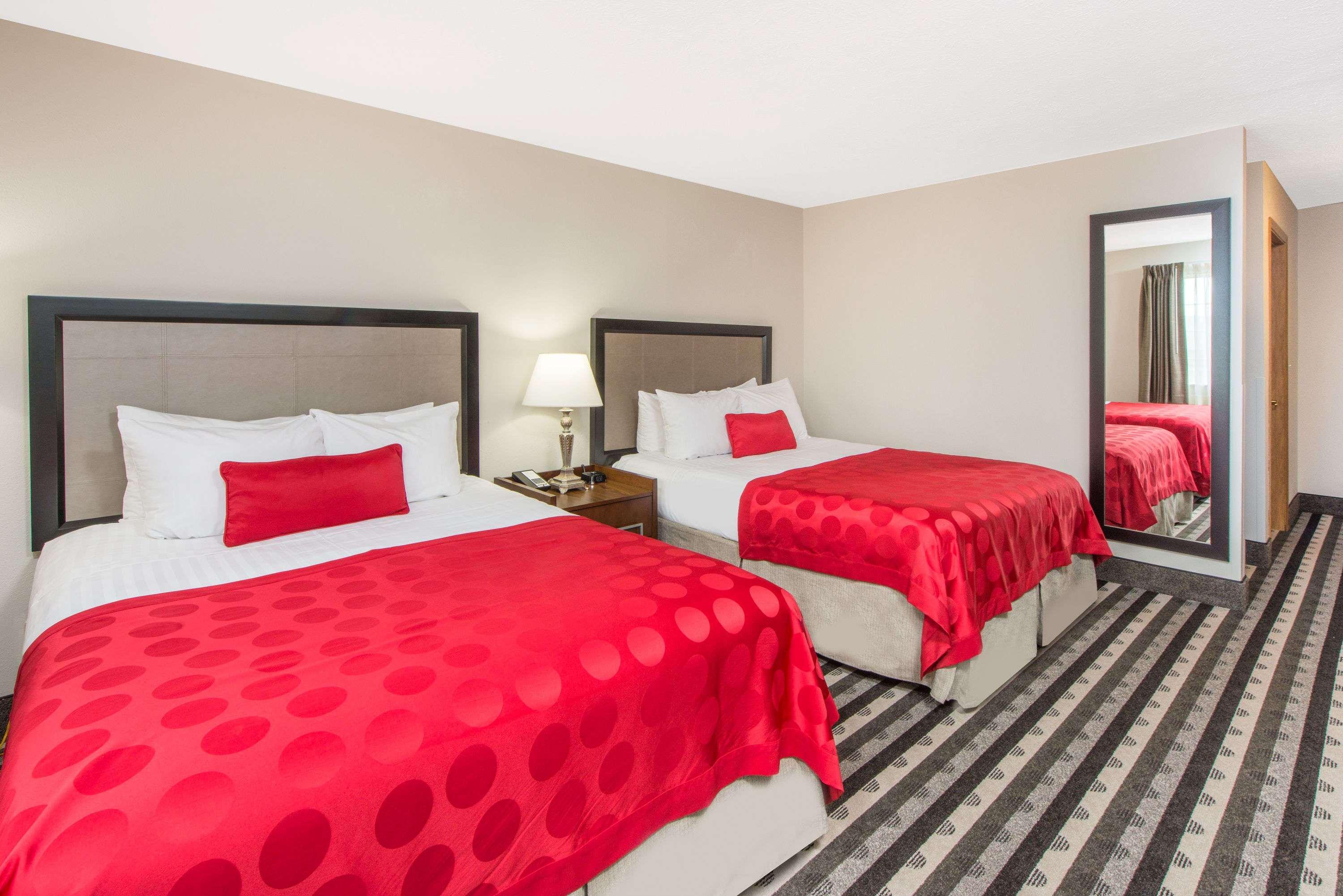Ramada By Wyndham Springfield North Ξενοδοχείο Εξωτερικό φωτογραφία