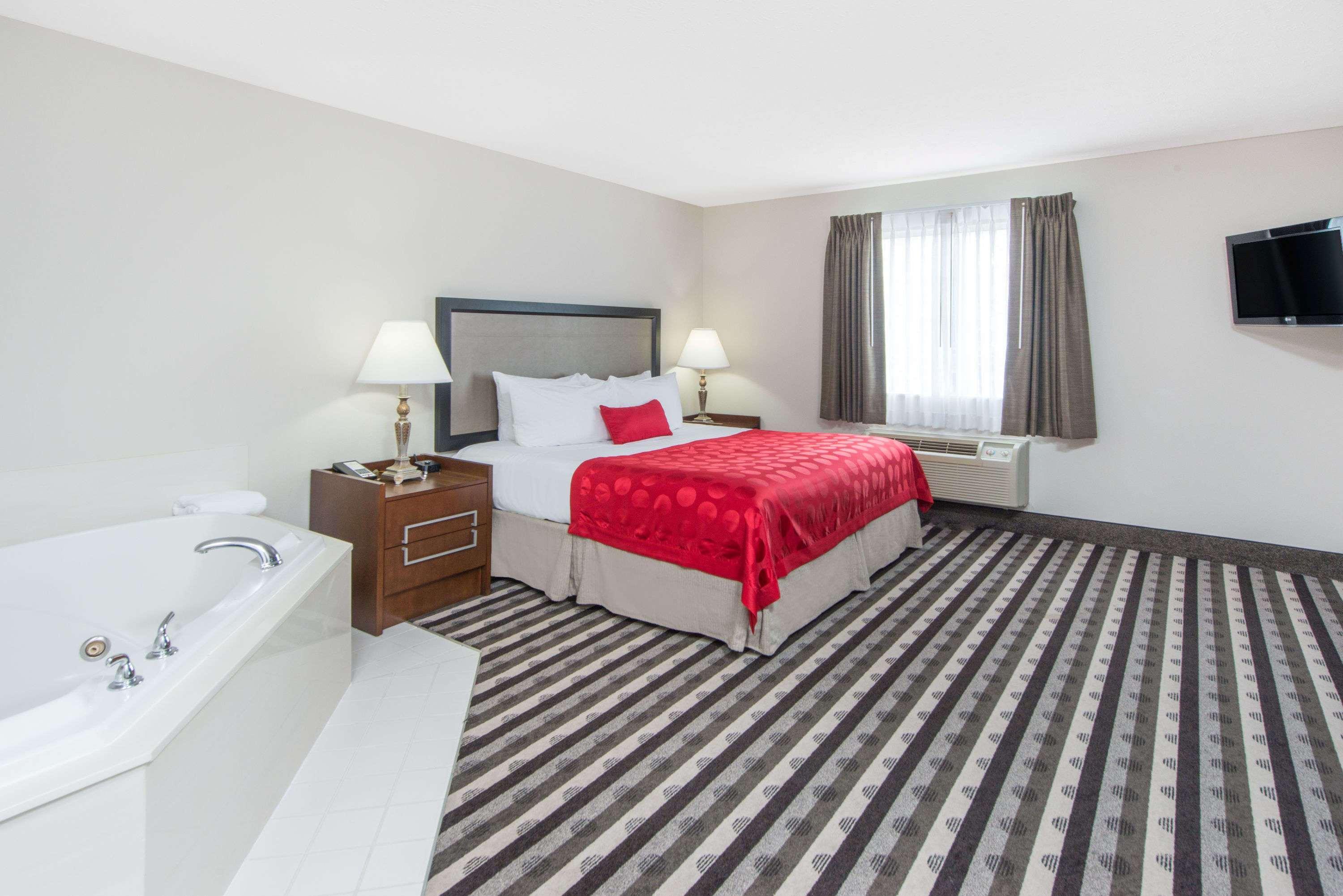 Ramada By Wyndham Springfield North Ξενοδοχείο Εξωτερικό φωτογραφία